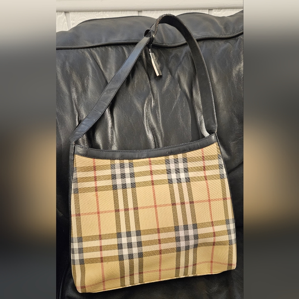 Burberry Nova Check - Medium